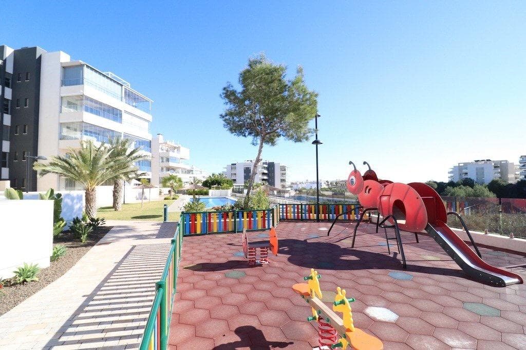 Apartamento Planta Media de 3 dormitorios en Orihuela Costa - 28