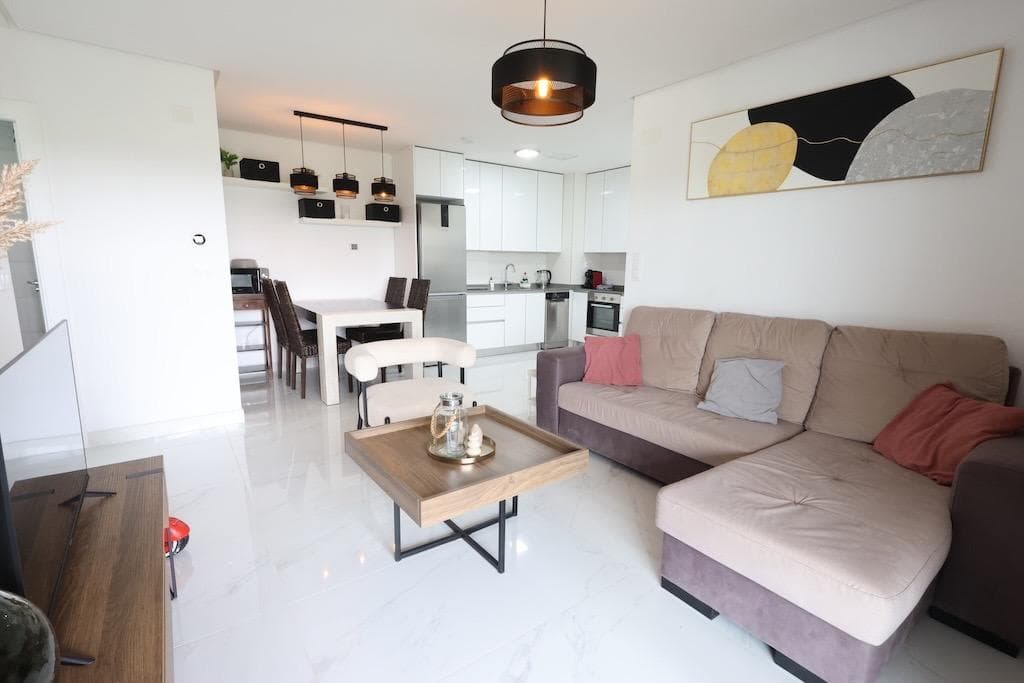 Apartamento Planta Media de 3 dormitorios en Orihuela Costa - 3