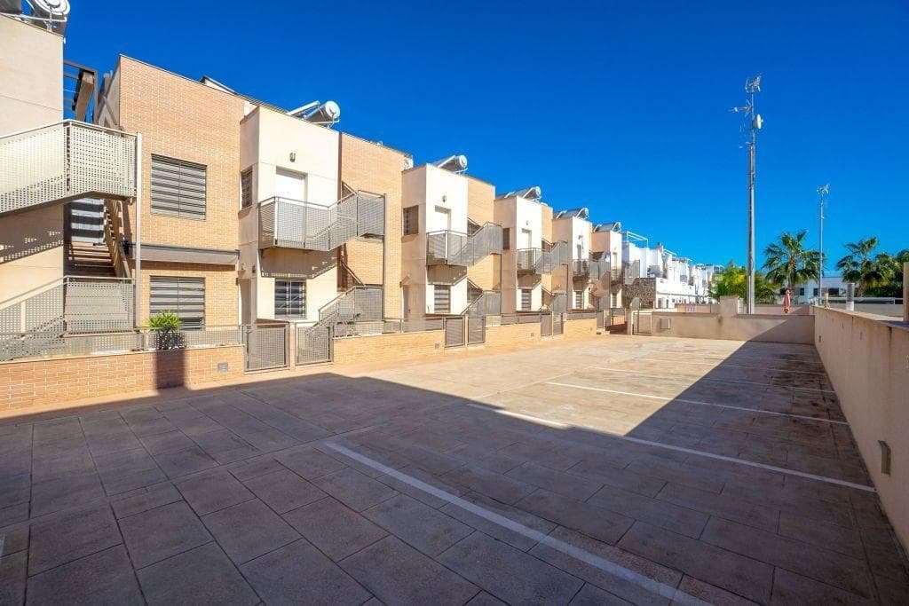 Ático de 2 dormitorios en Pilar de la Horadada - 23