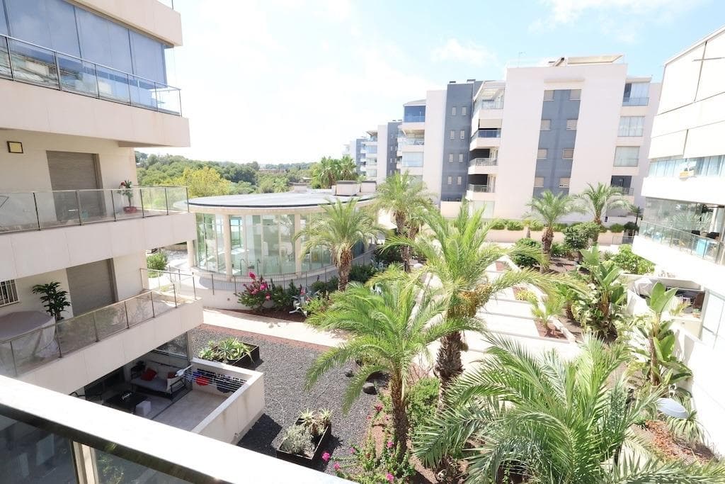 2 bed Middle Floor Apartment in Orihuela Costa - 17
