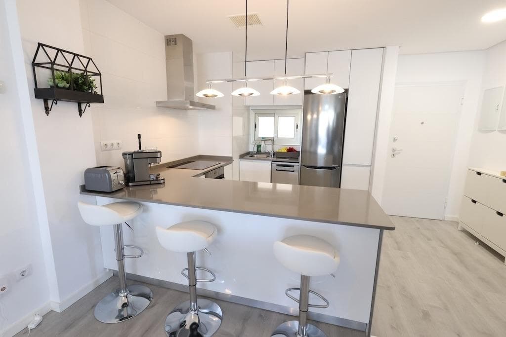 2 bed Middle Floor Apartment in Orihuela Costa - 2