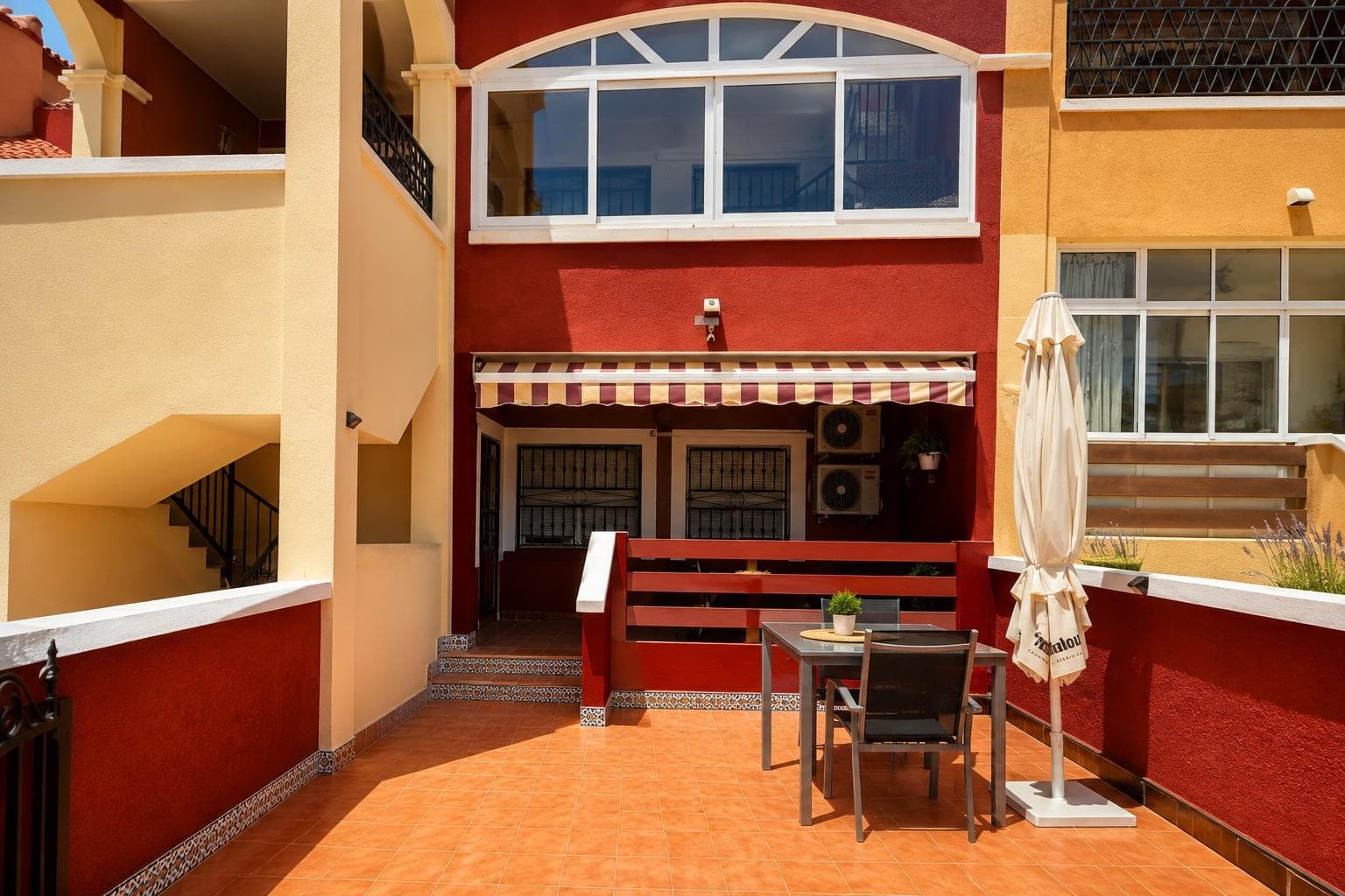 Bungalow de 2 dormitorios en Orihuela Costa - 1