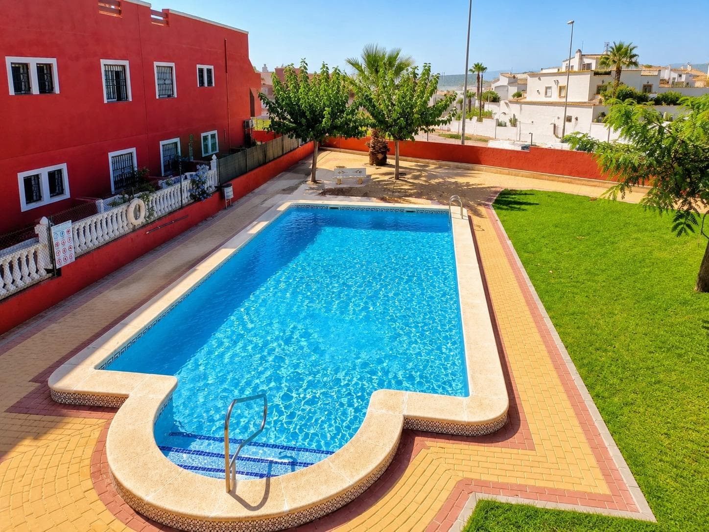 Bungalow de 2 dormitorios en Orihuela Costa - 14