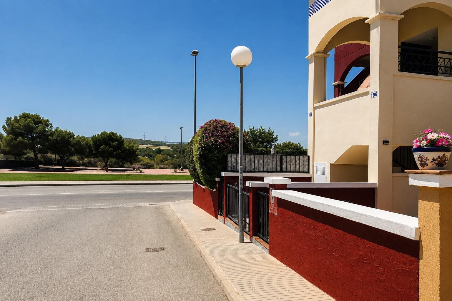 Bungalow de 2 dormitorios en Orihuela Costa - 17