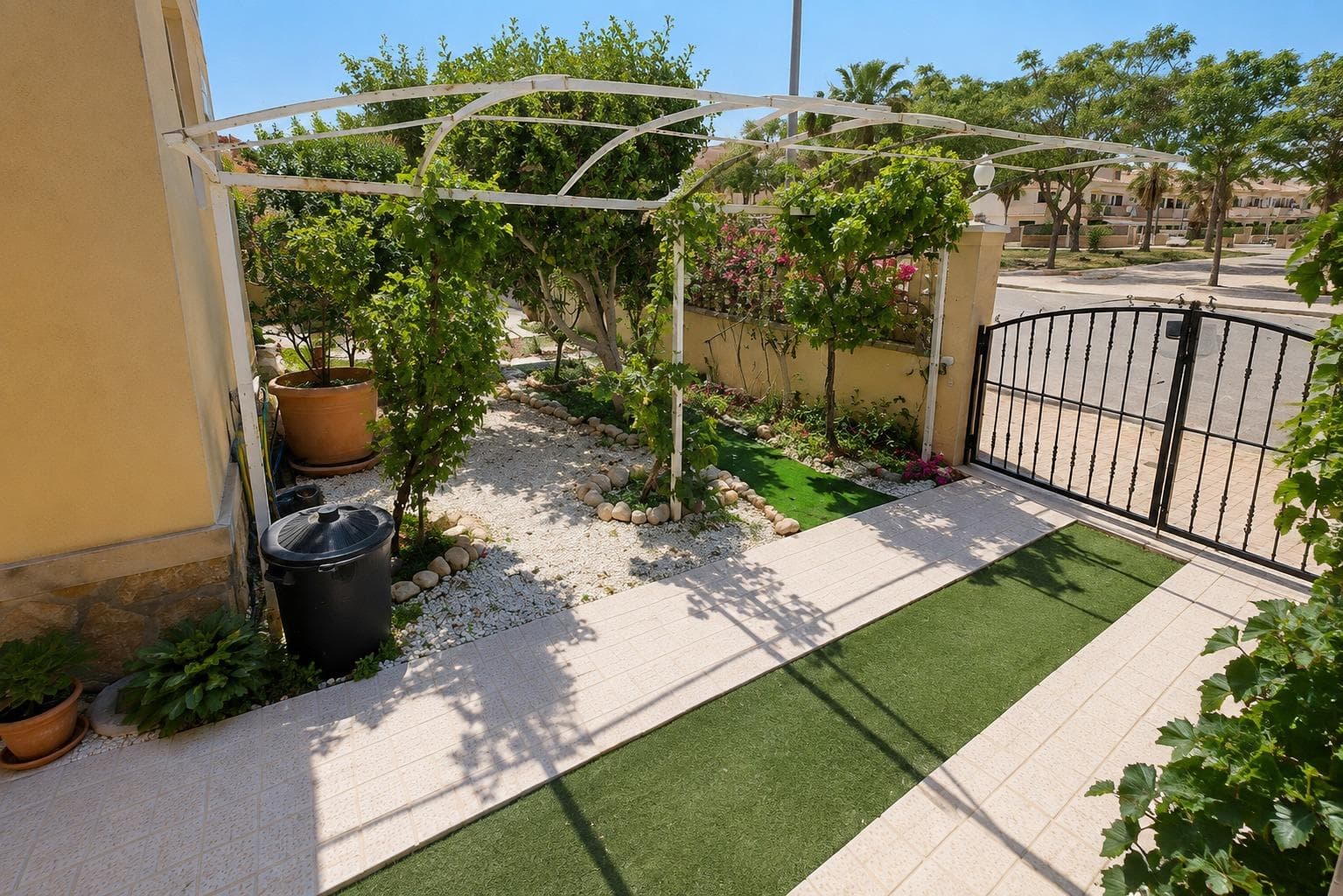 Apartamento Planta Media de 2 dormitorios en Orihuela Costa - 16