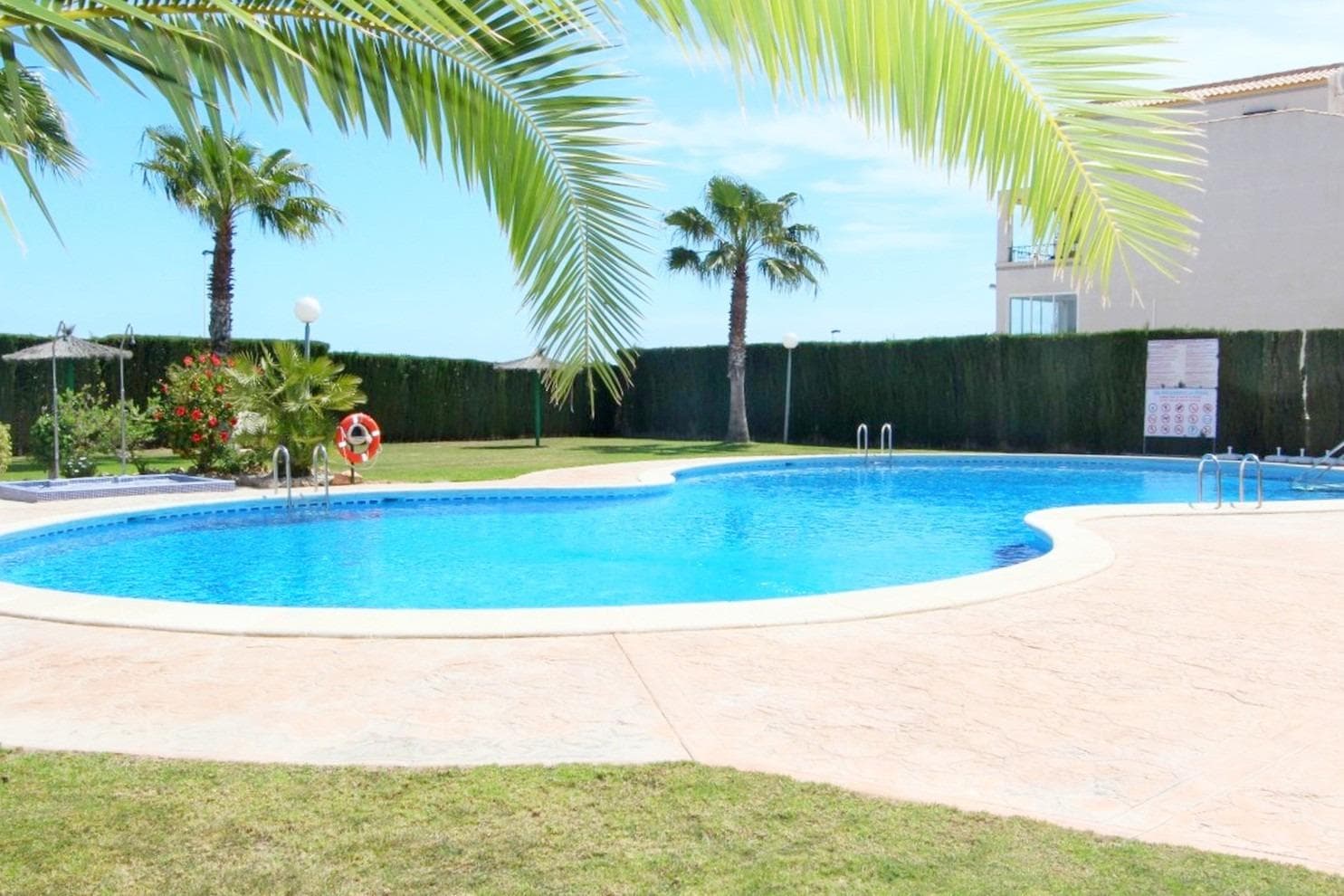Apartamento Planta Media de 2 dormitorios en Orihuela Costa - 19