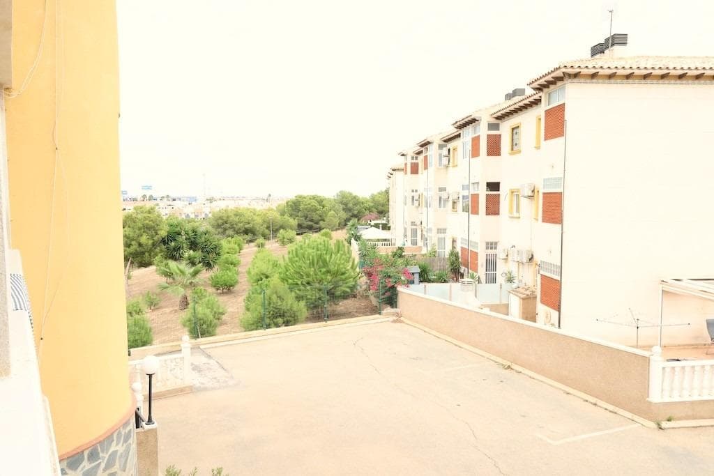 Apartamento Planta Media de 2 dormitorios en Orihuela Costa - 12