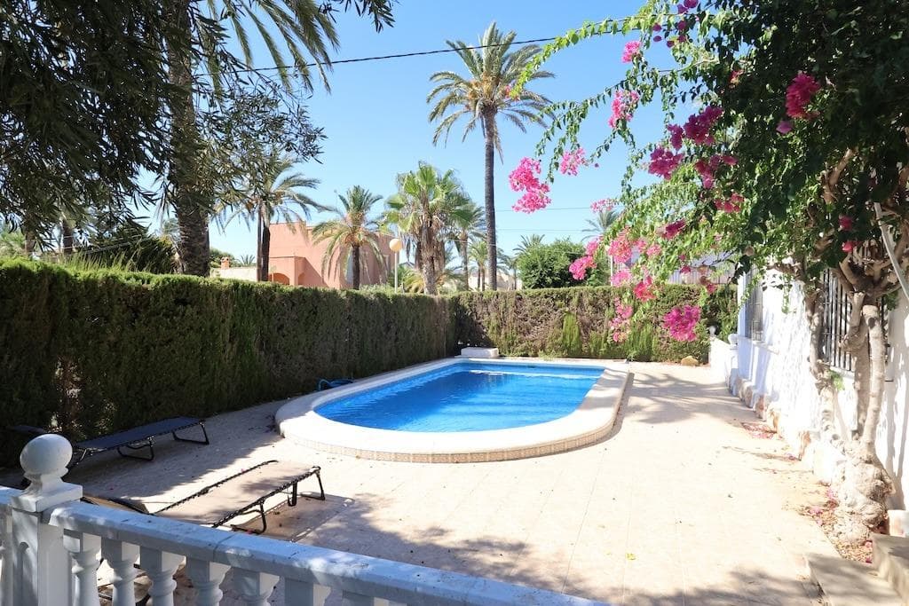 Vrijstaande Villa met 4 slaapkamers in Orihuela Costa - 16