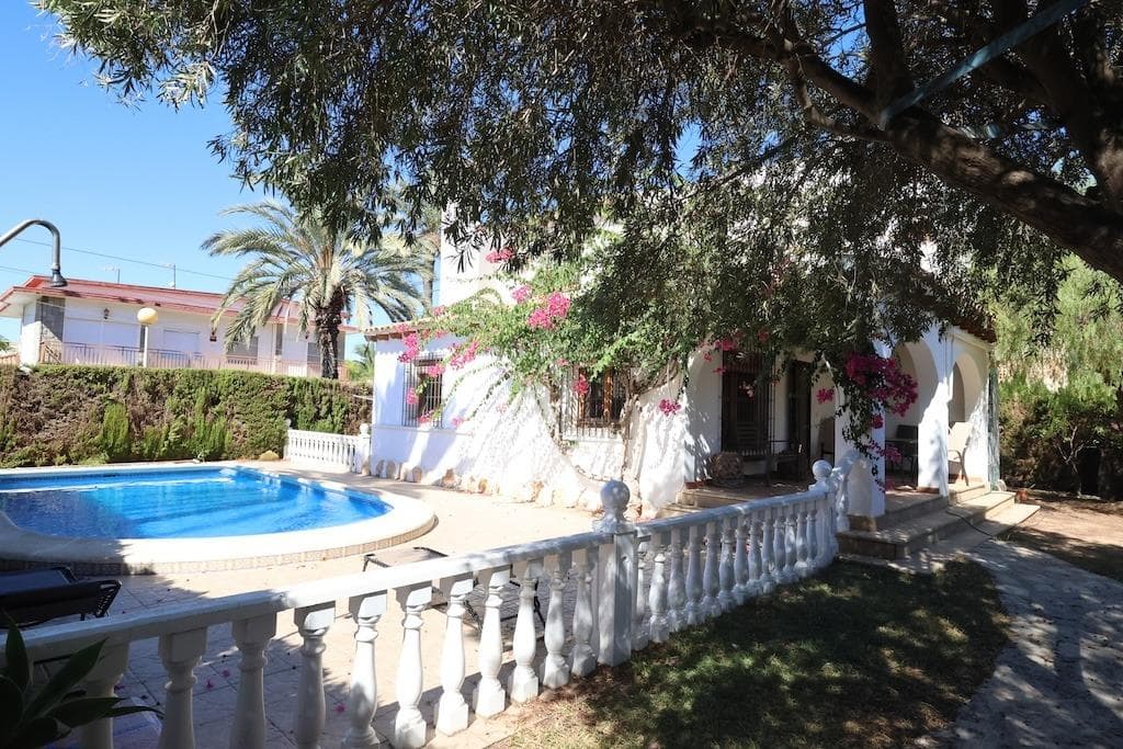 Vrijstaande Villa met 4 slaapkamers in Orihuela Costa - 17