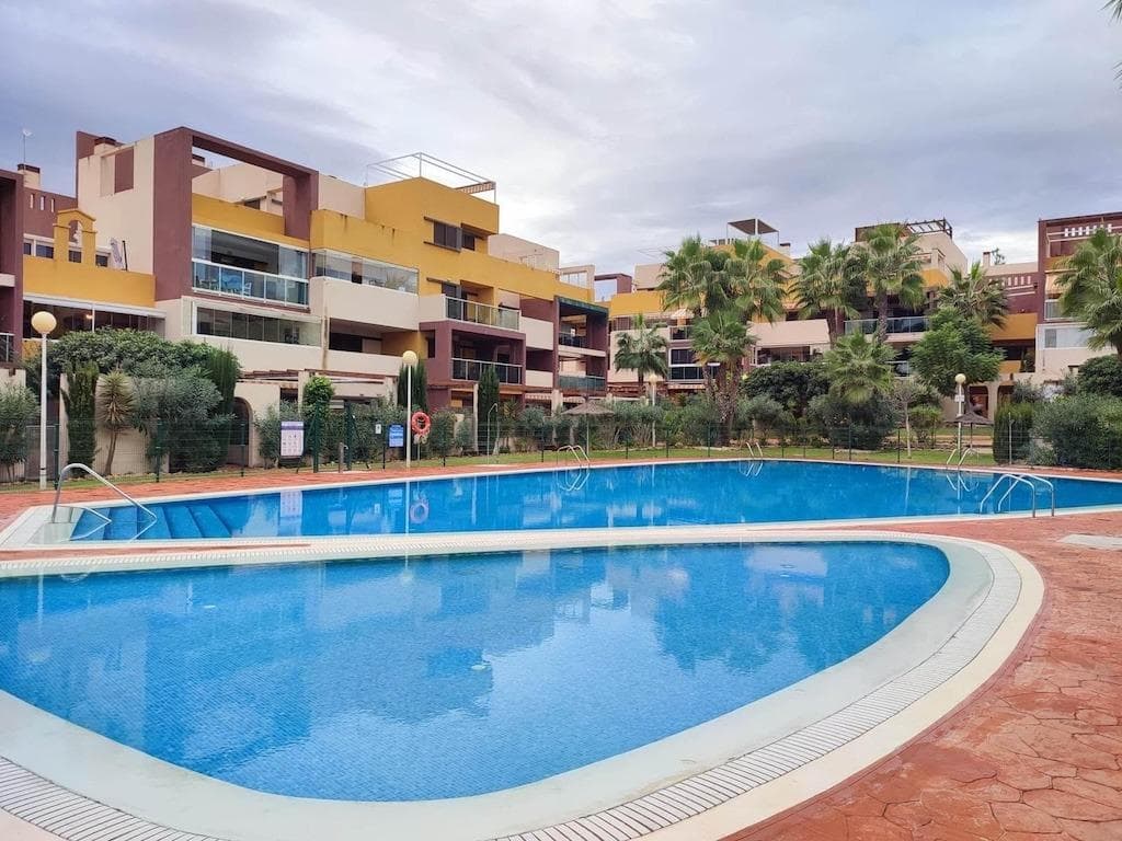 2 bed Middle Floor Apartment in Orihuela Costa - 1