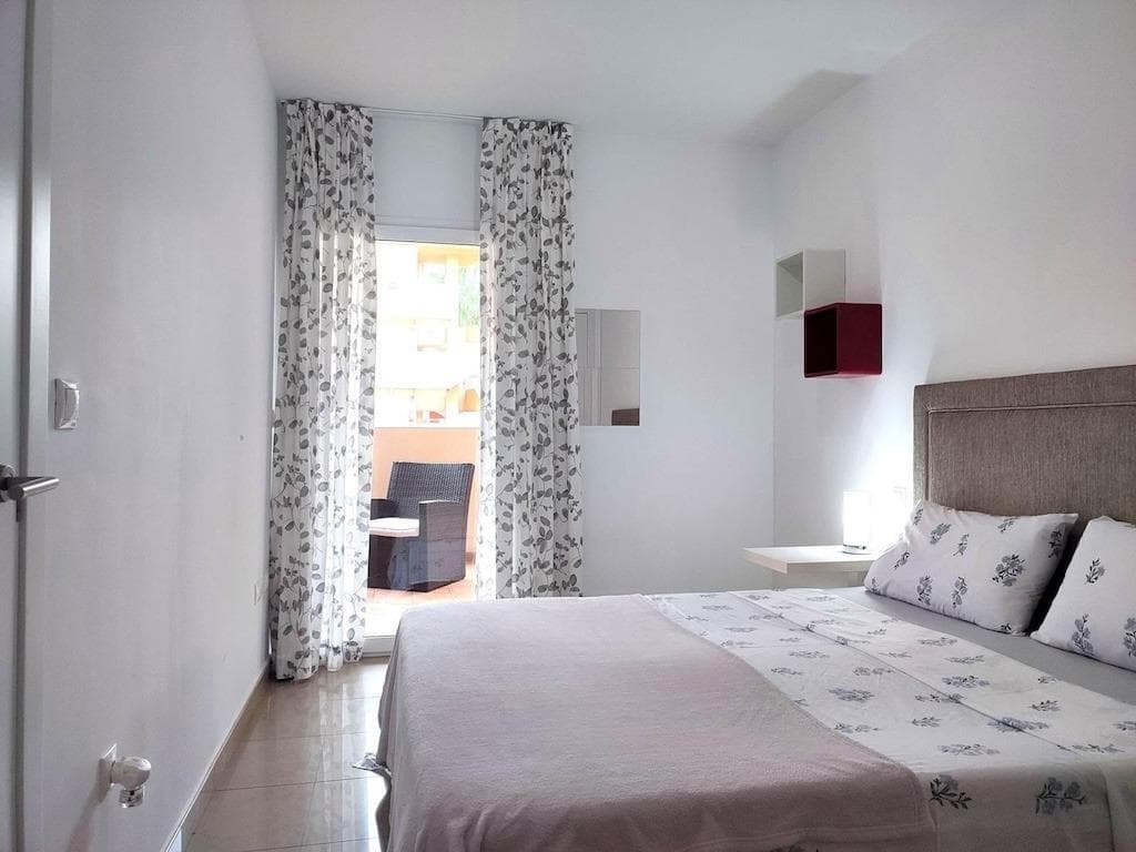 2 bed Middle Floor Apartment in Orihuela Costa - 19