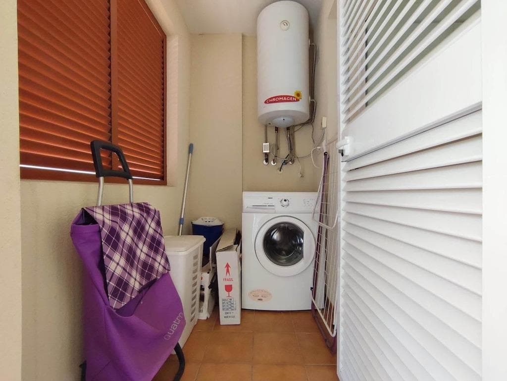 2 bed Middle Floor Apartment in Orihuela Costa - 22
