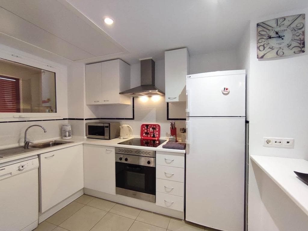 2 bed Middle Floor Apartment in Orihuela Costa - 5