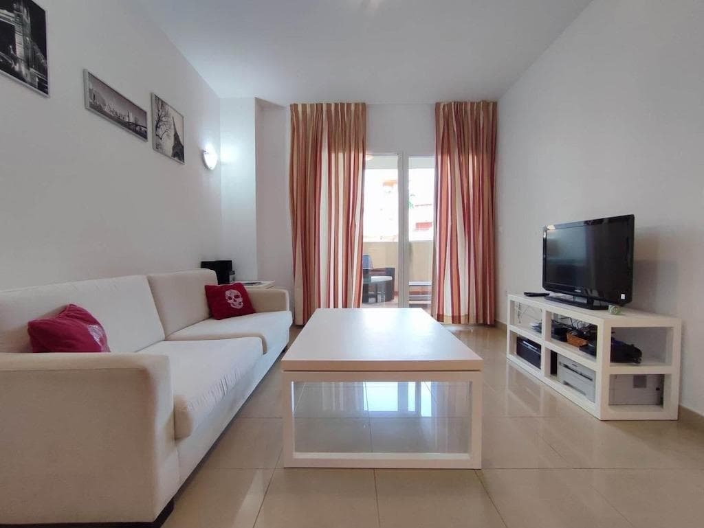 2 bed Middle Floor Apartment in Orihuela Costa - 7