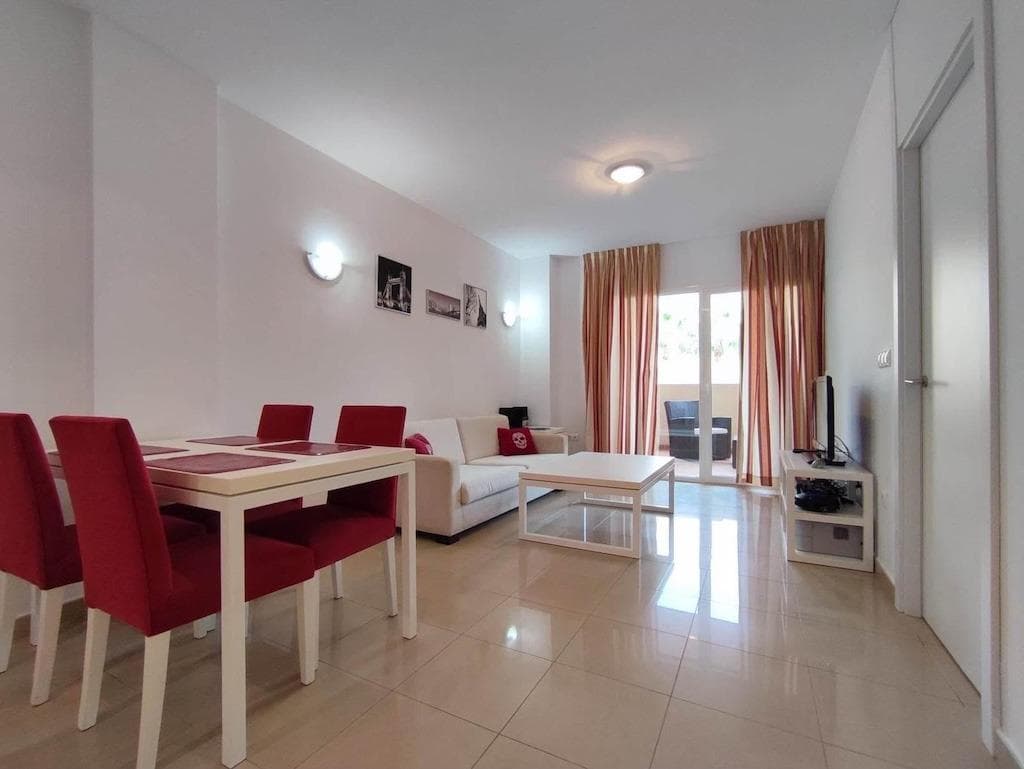 2 bed Middle Floor Apartment in Orihuela Costa - 8