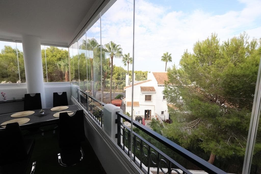 Apartamento Planta Media de 2 dormitorios en Orihuela Costa - 19