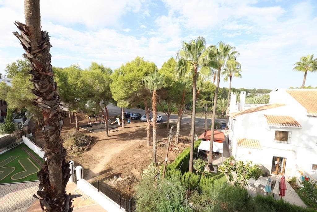 Apartamento Planta Media de 2 dormitorios en Orihuela Costa - 21