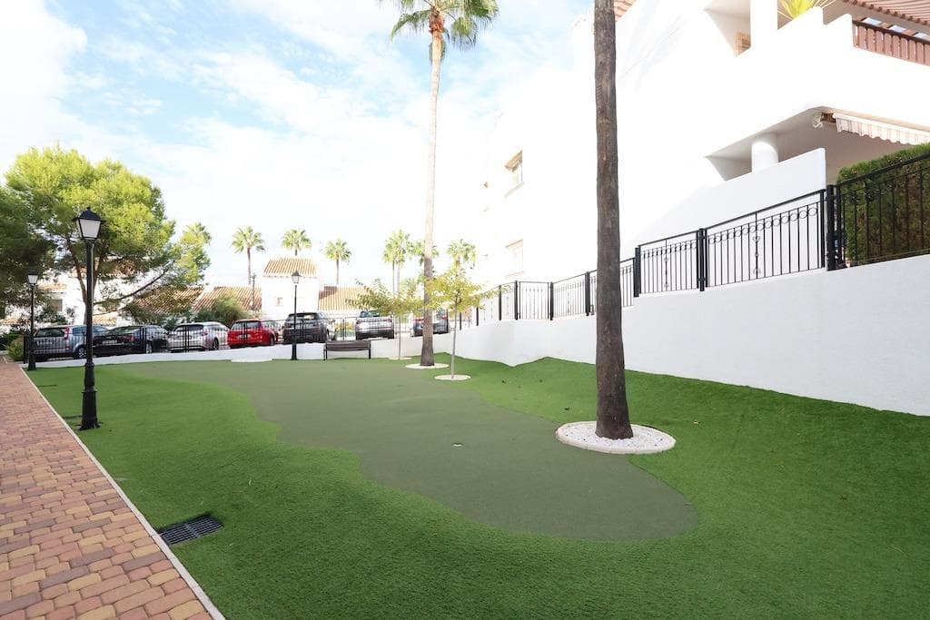 Apartamento Planta Media de 2 dormitorios en Orihuela Costa - 24