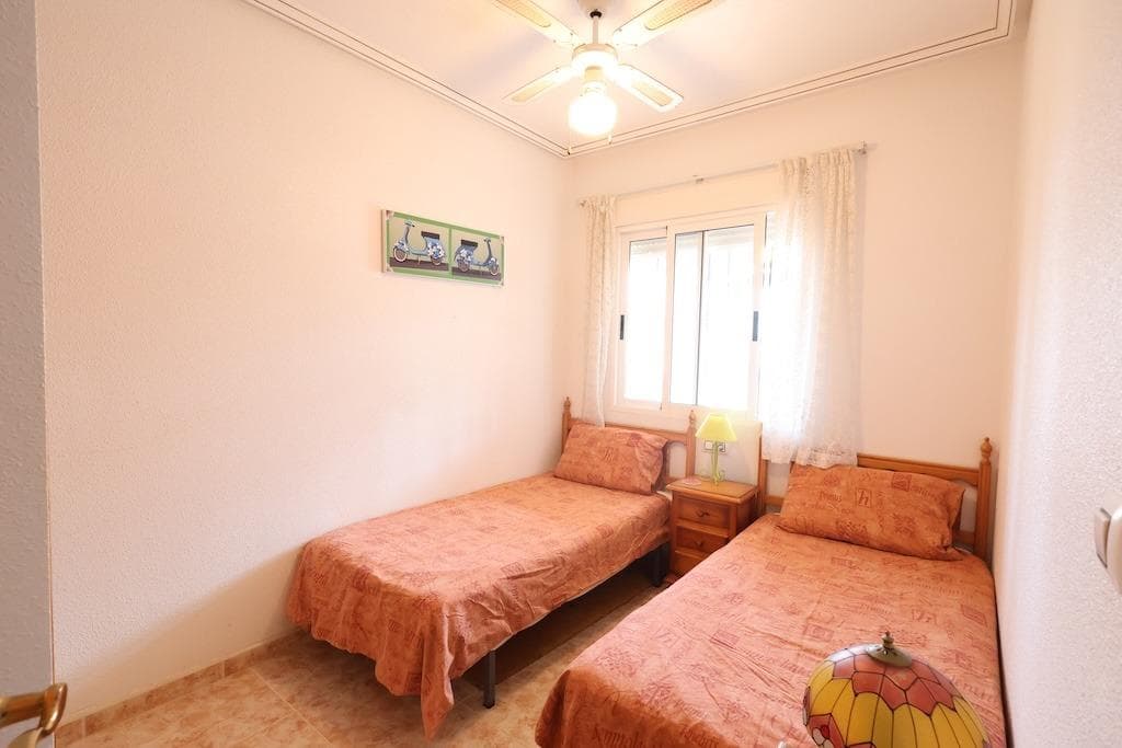 Bungalow met 2 slaapkamers in Orihuela Costa - 12