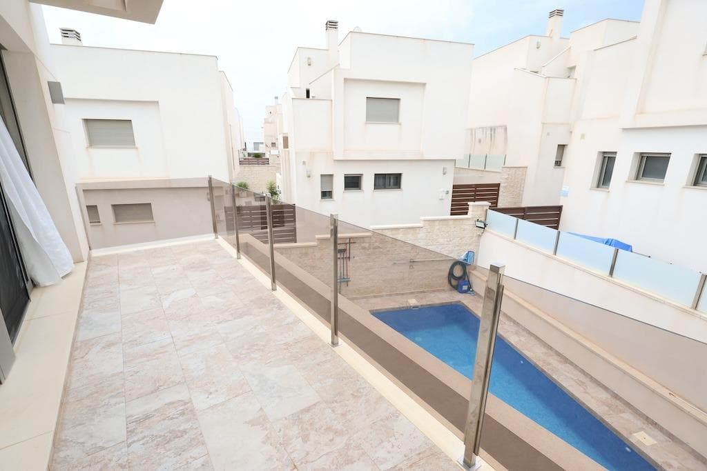Villa - Chalet de 3 dormitorios en Orihuela Costa - 20