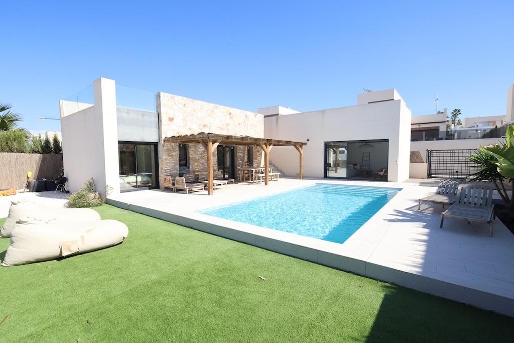 Villa - Chalet de 3 dormitorios en Algorfa - 23