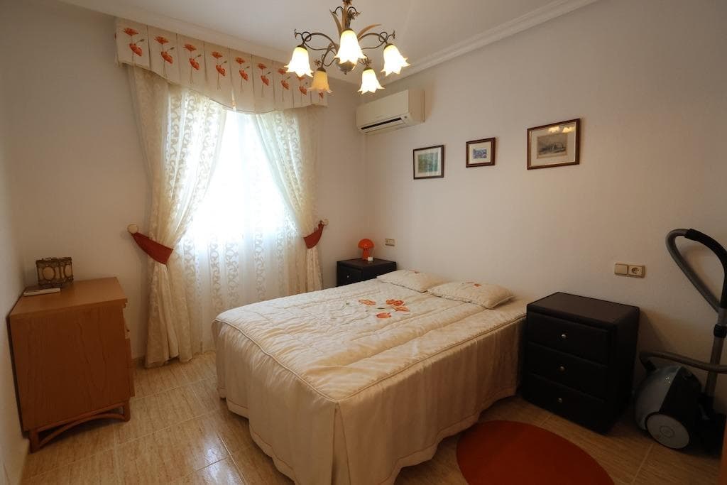 Villa - Chalet de 3 dormitorios en Orihuela Costa - 10