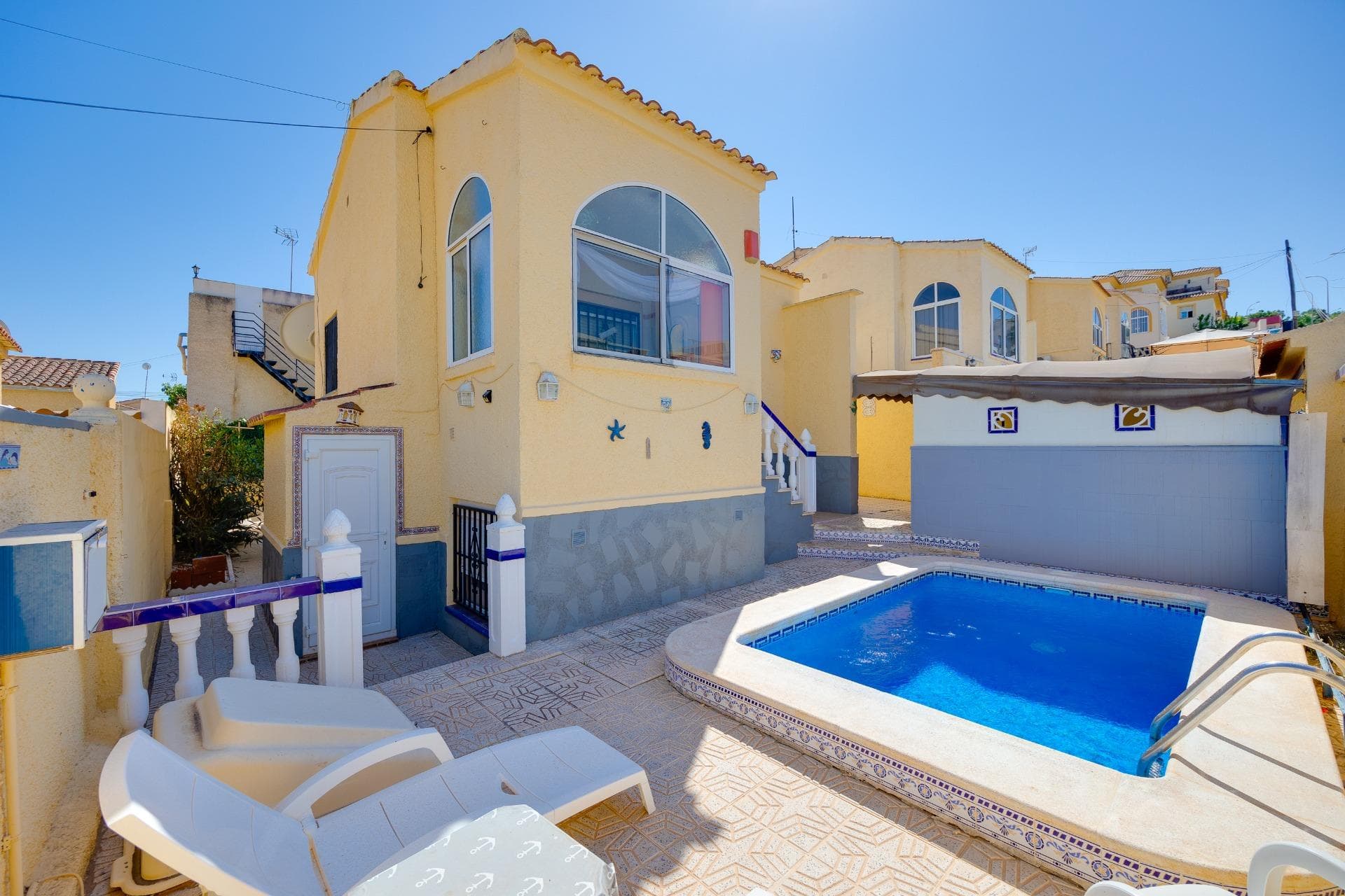 Vrijstaande Villa met 3 slaapkamers in San Fulgencio - 25
