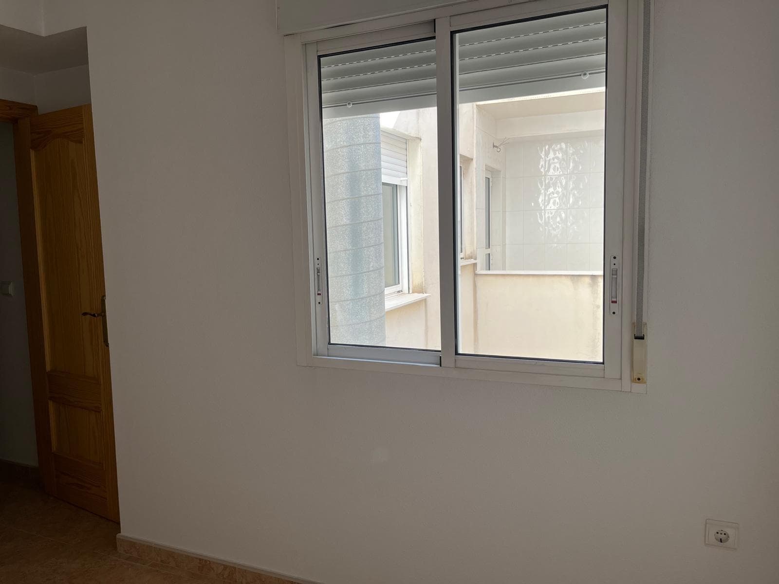 Apartamento Planta Media de 3 dormitorios en Almoradi - 11