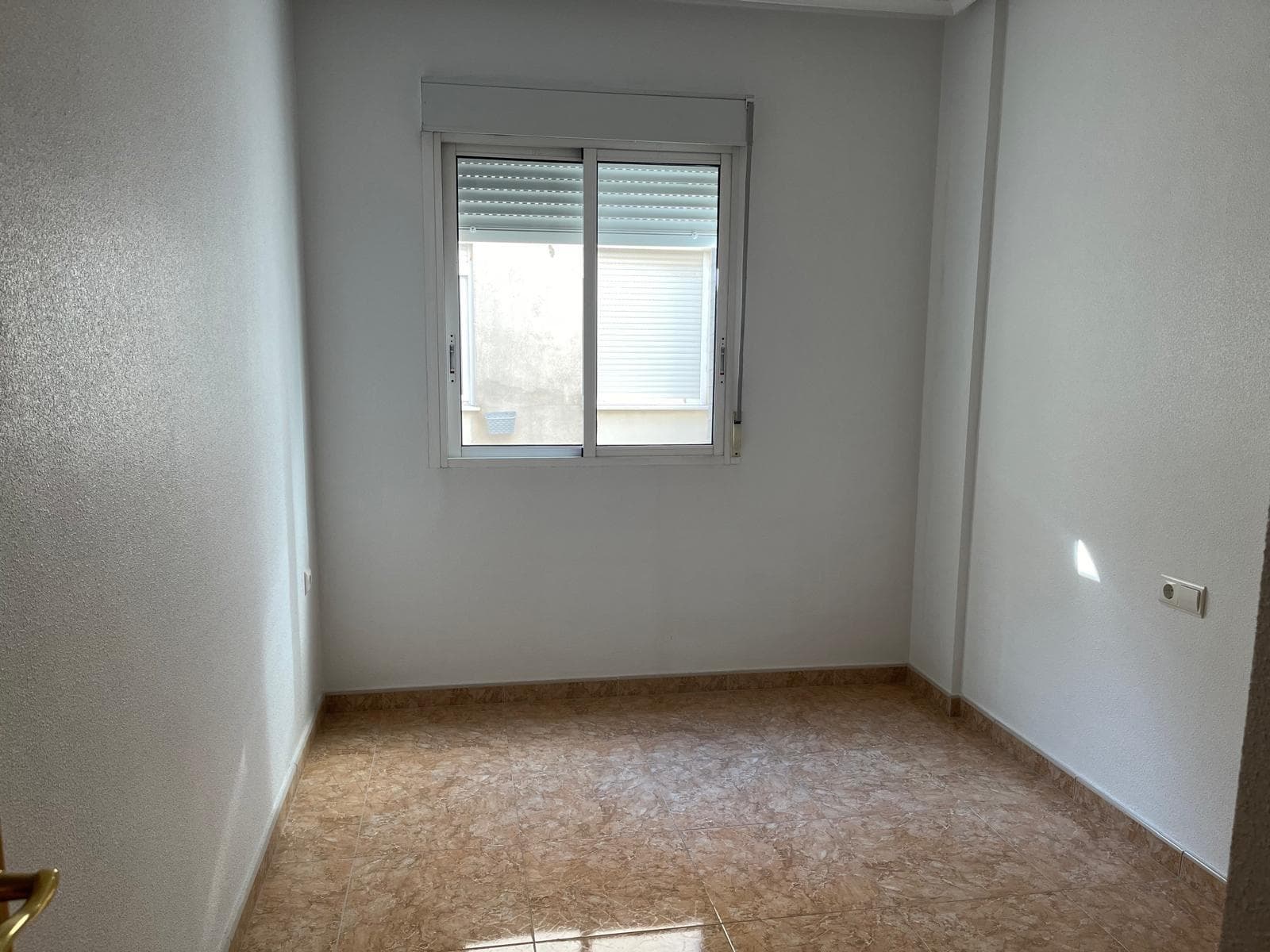 Apartamento Planta Media de 3 dormitorios en Almoradi - 17