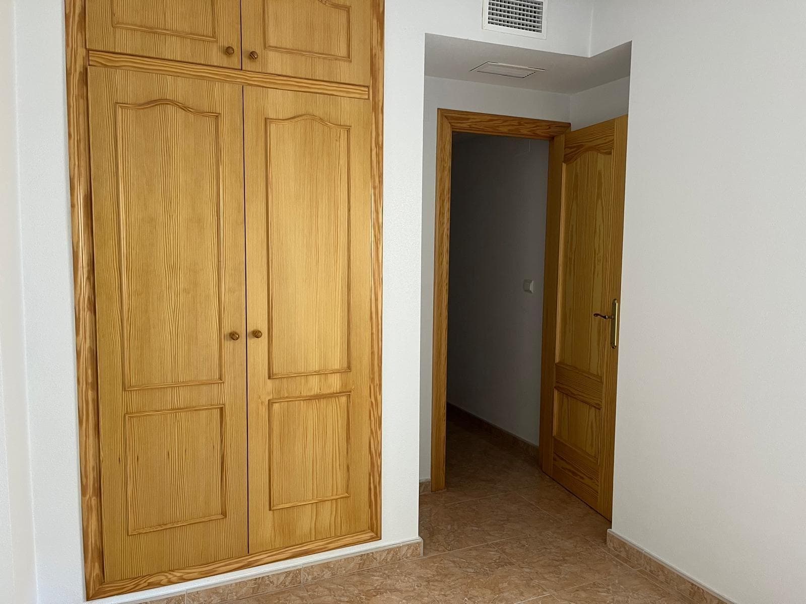 Apartamento Planta Media de 3 dormitorios en Almoradi - 7