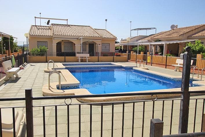 Bungalow met 2 slaapkamers in Guardamar del Segura - 20