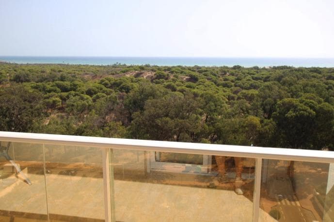 Apartamento Planta Media de 3 dormitorios en Guardamar del Segura - 1