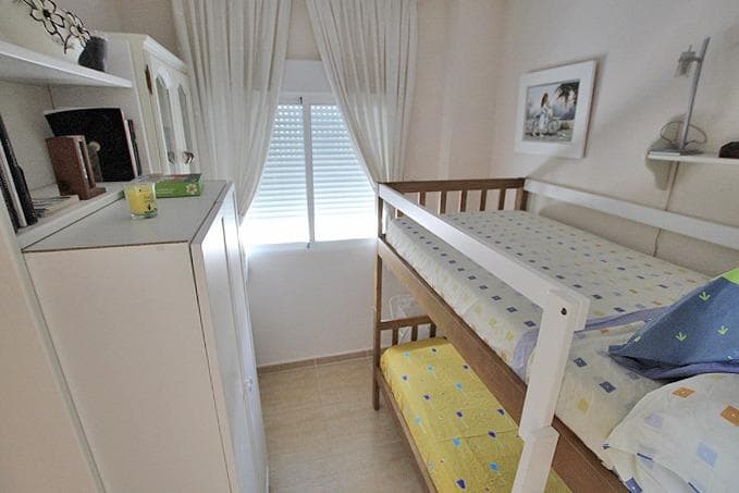 Apartamento Planta Media de 3 dormitorios en Guardamar del Segura - 18