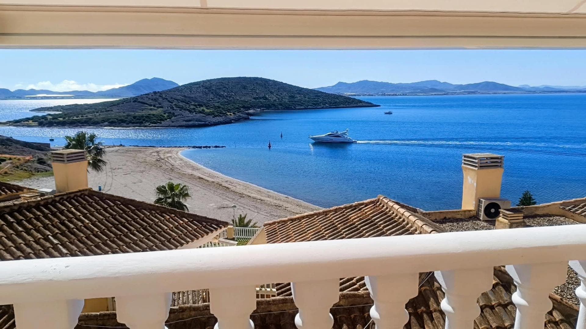 5 bed Detached Villa in La Manga Del Mar Menor - 18