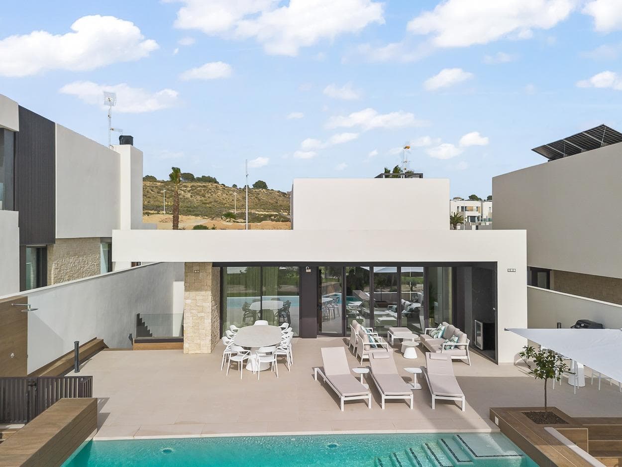 Villa - Chalet de 5 dormitorios en Algorfa - 47