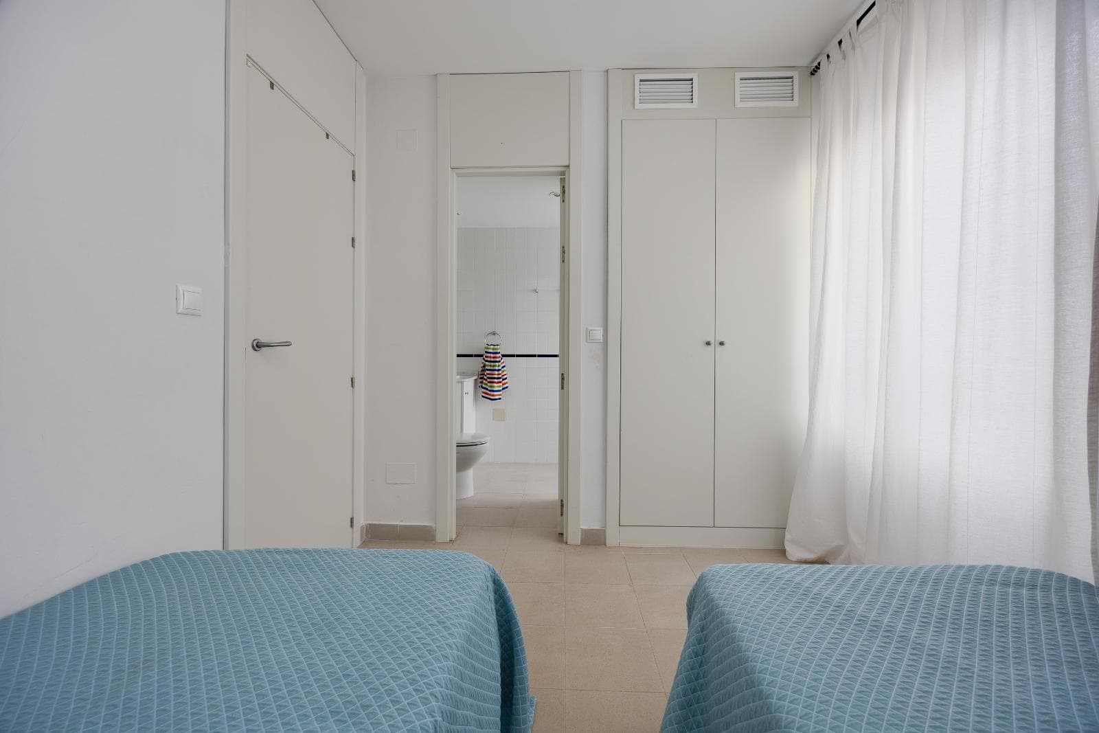 Apartamento Planta Media de 4 dormitorios en Orihuela Costa - 10