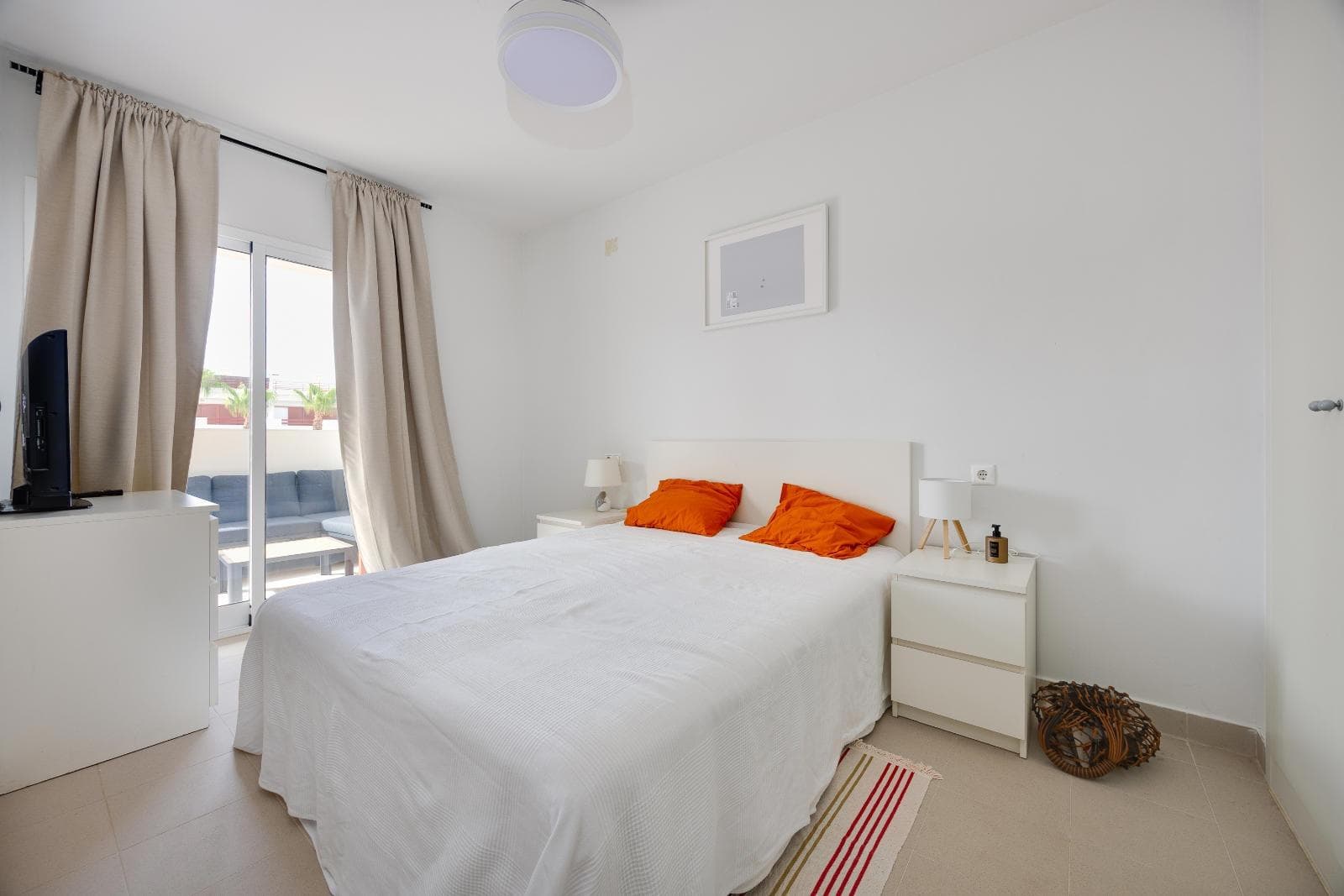 Apartamento Planta Media de 4 dormitorios en Orihuela Costa - 14