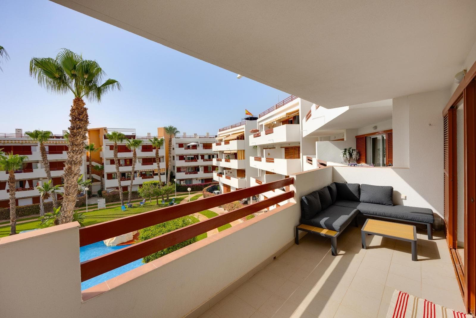Apartamento Planta Media de 4 dormitorios en Orihuela Costa - 33