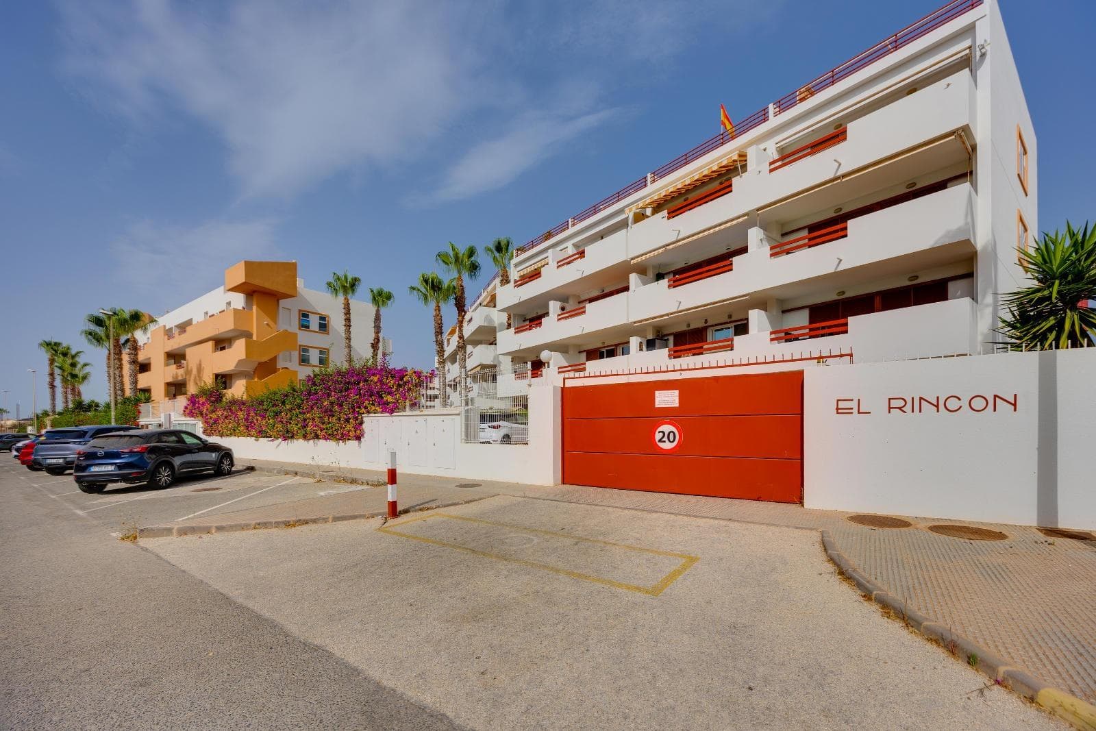 Apartamento Planta Media de 4 dormitorios en Orihuela Costa - 43
