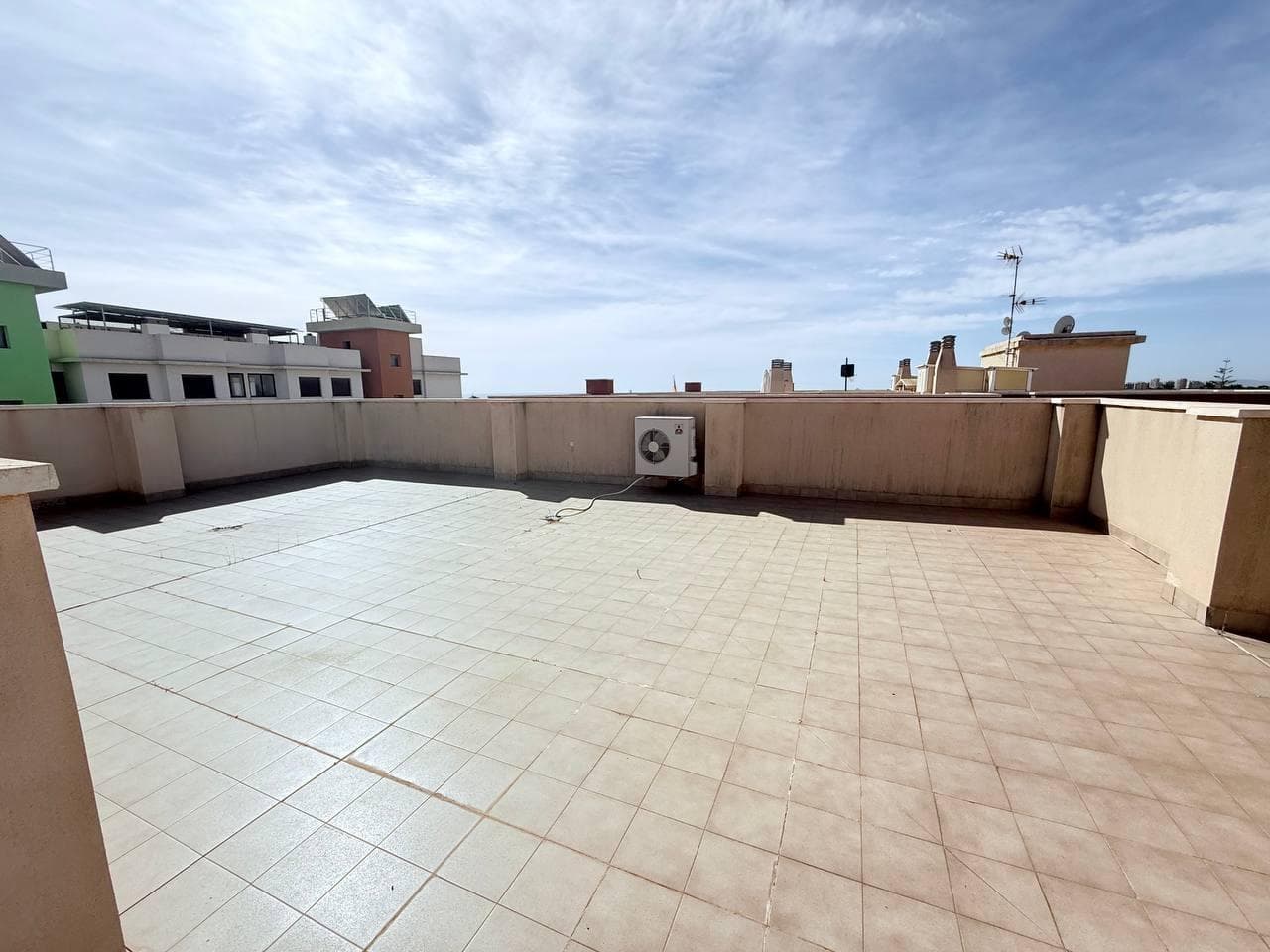 Tussenverdieping Appartement met 4 slaapkamers in Orihuela Costa - 43
