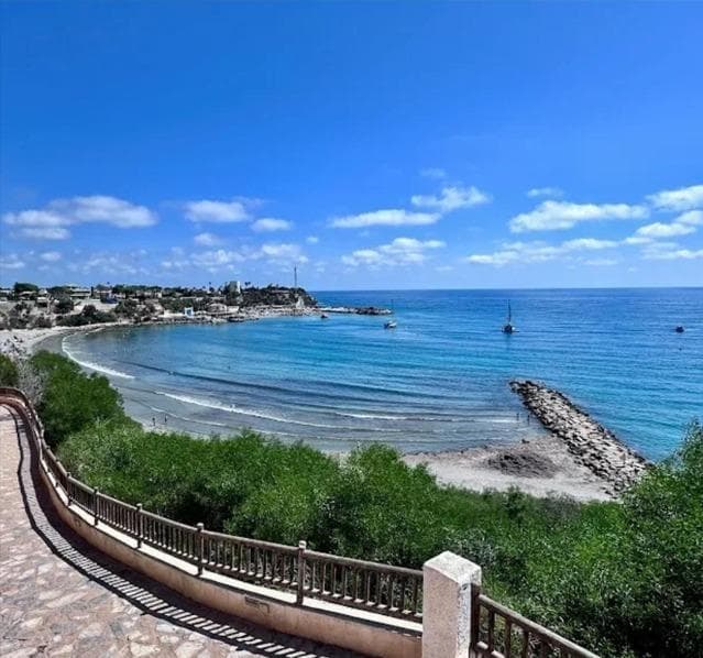 Tussenverdieping Appartement met 2 slaapkamers in Cabo Roig - 21