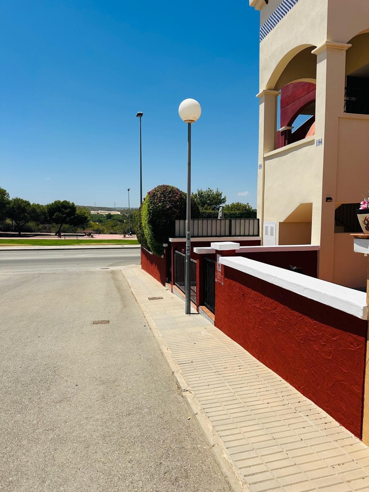 Villa - Chalet de 2 dormitorios en Orihuela Costa - 21