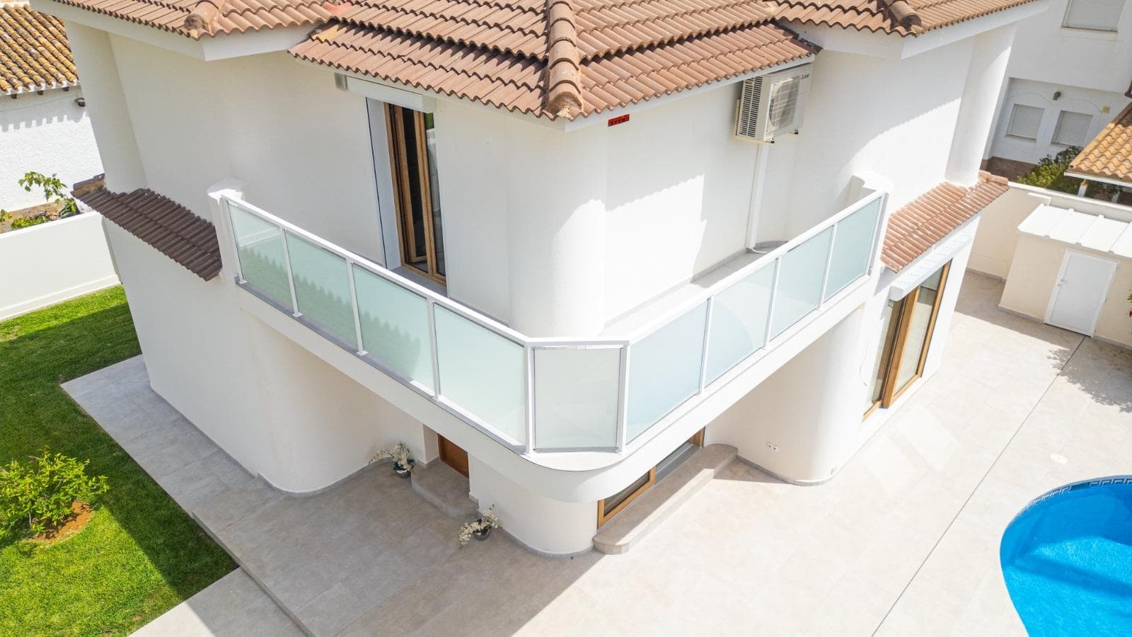 3 bed Detached Villa in Orihuela Costa - 41