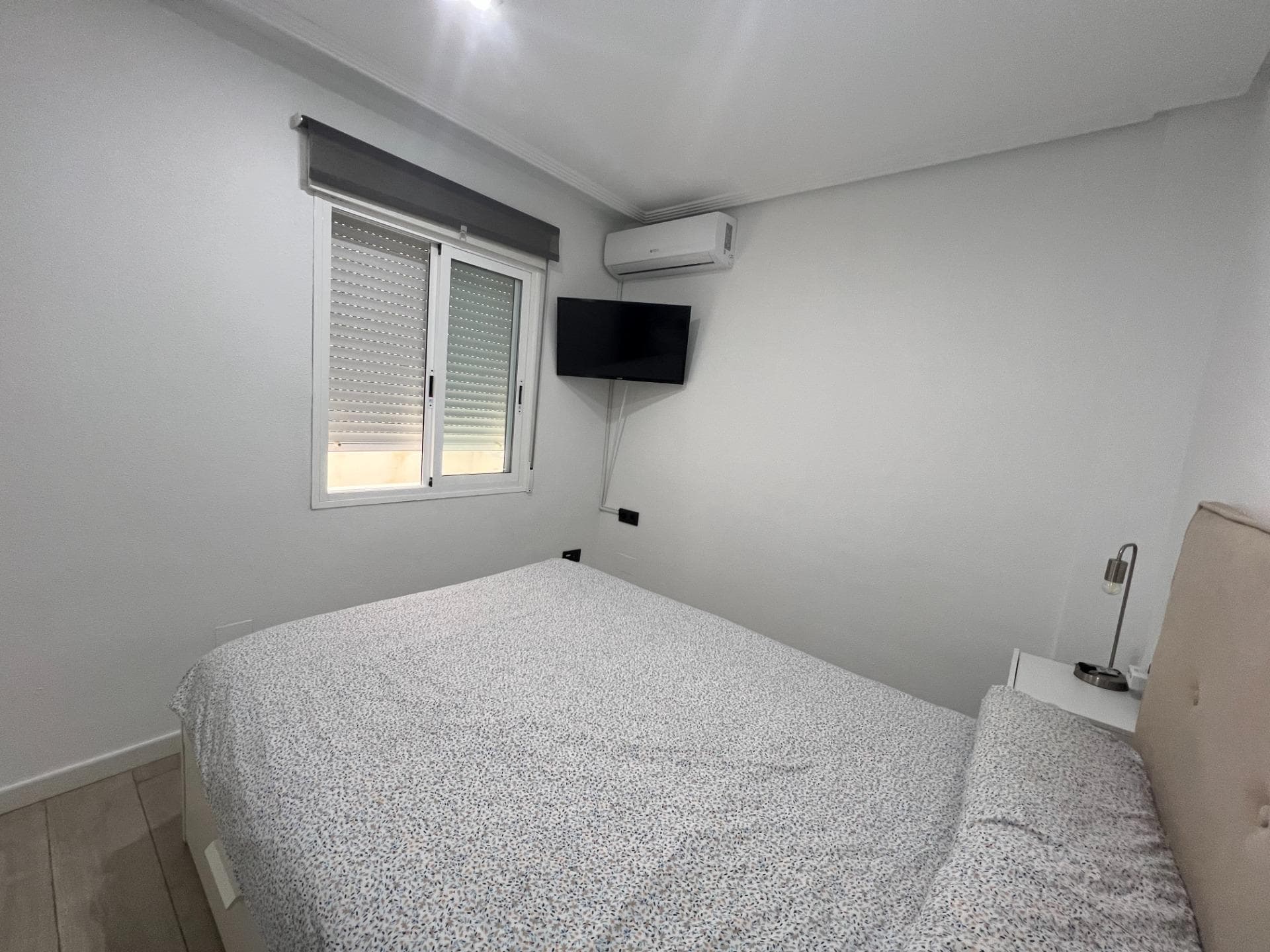 Apartamento Planta Media de 3 dormitorios en Dolores - 10