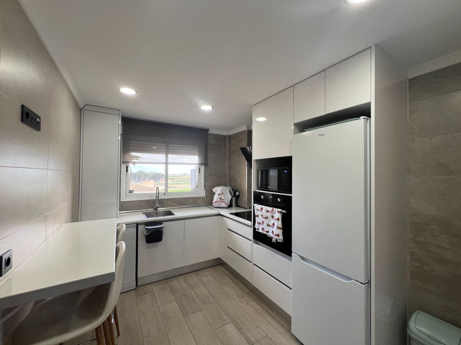 Apartamento Planta Media de 3 dormitorios en Dolores - 2
