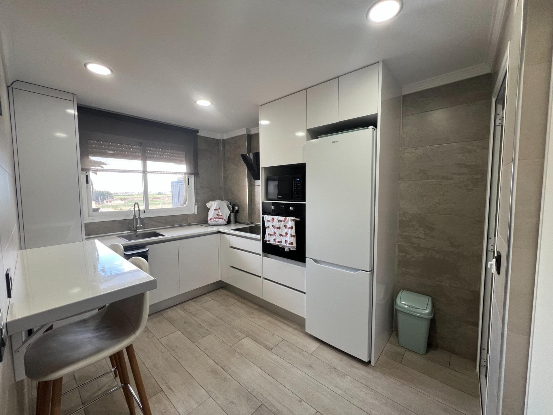 Apartamento Planta Media de 3 dormitorios en Dolores - 26