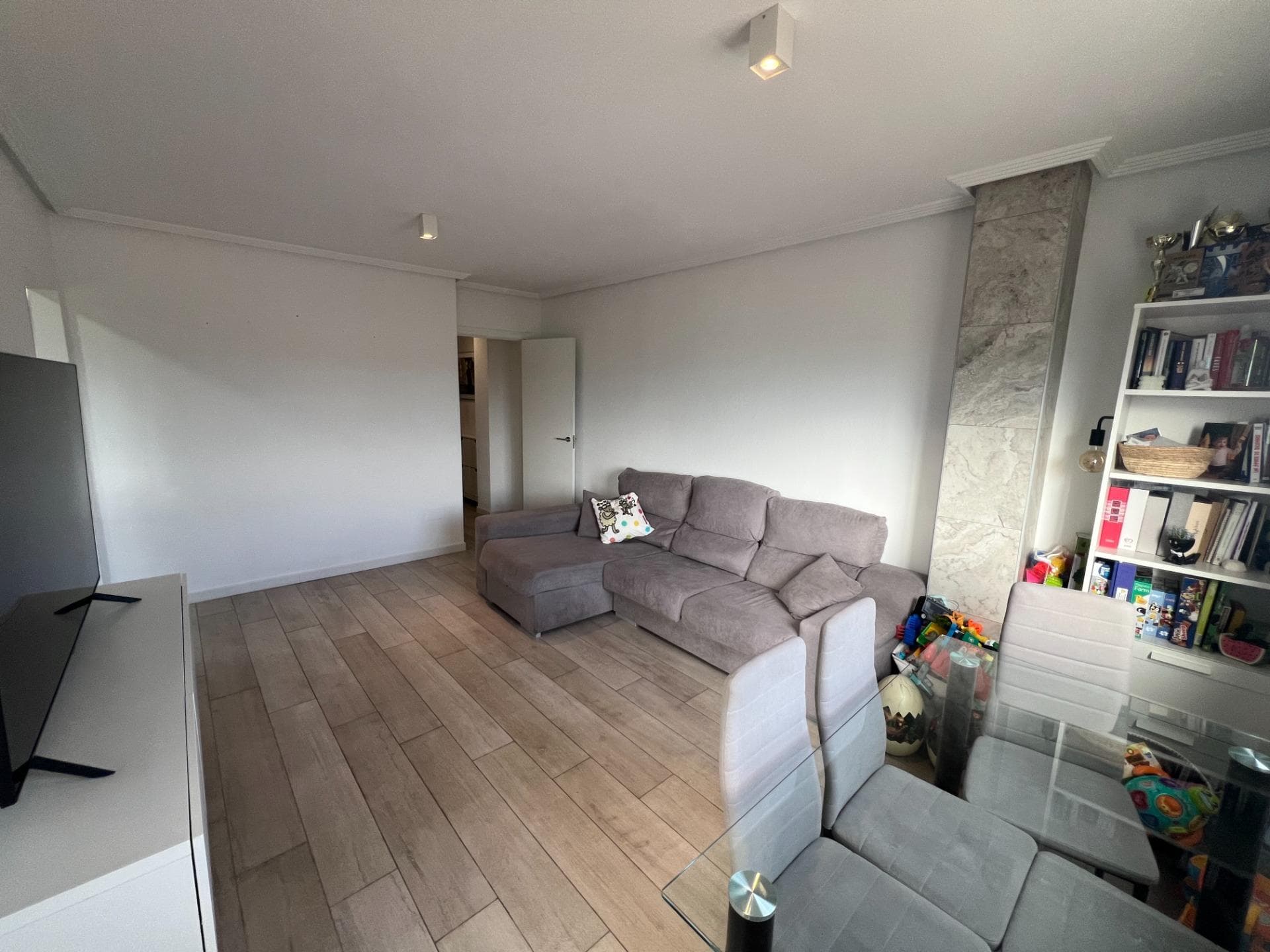 Apartamento Planta Media de 3 dormitorios en Dolores - 29