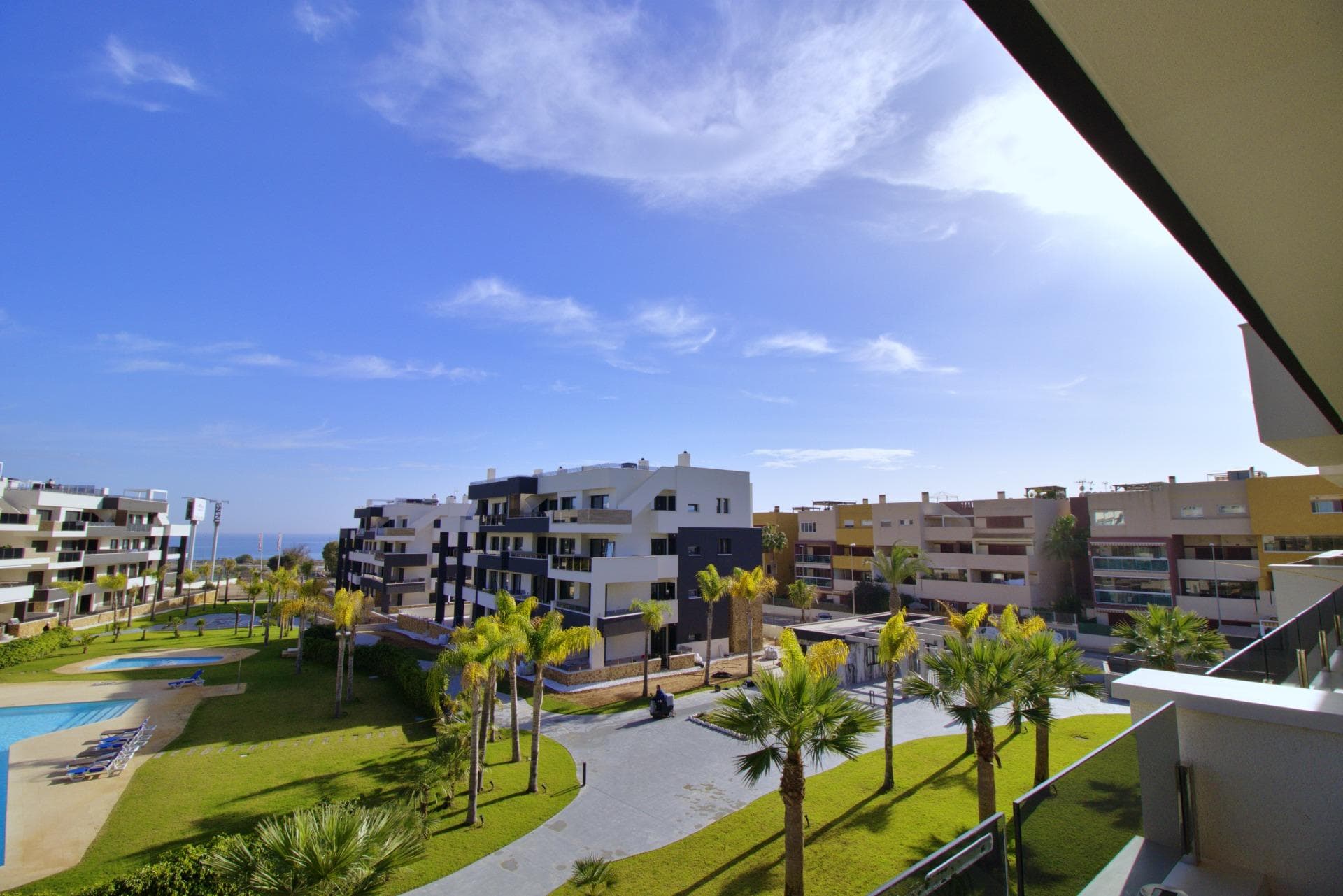 Tussenverdieping Appartement met 2 slaapkamers in Orihuela Costa - 24