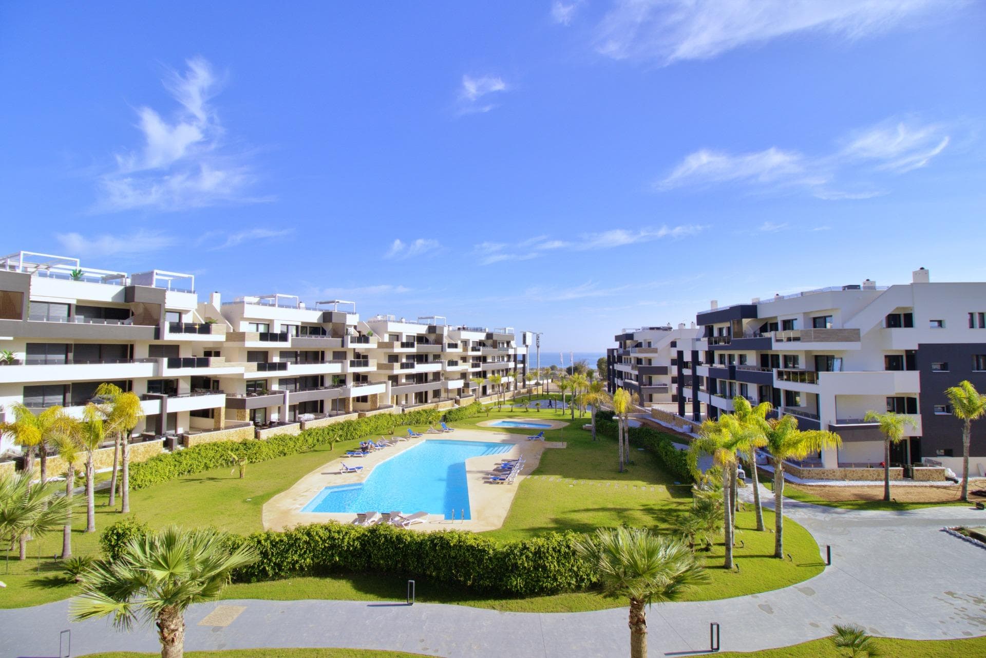 Tussenverdieping Appartement met 2 slaapkamers in Orihuela Costa - 25