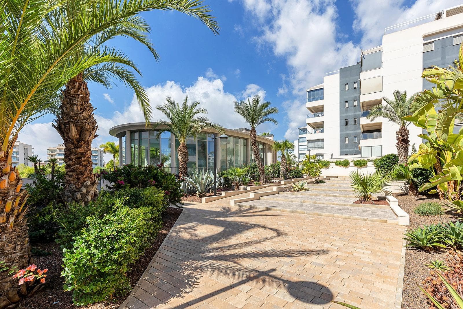 Apartamento Planta Media de 3 dormitorios en Orihuela Costa - 2